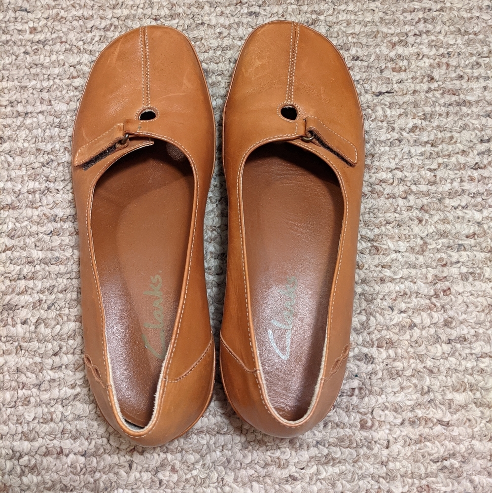 Clarks Camel Brown Shoes 7.5 M